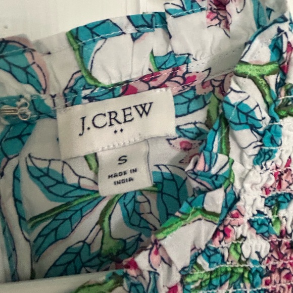 Floral Kids Dress in White and Green - Picture 4 of 4